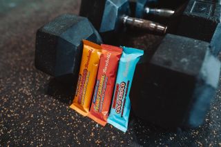 💪 Síla začíná správným palivem! Naše oblíbené proteinové tyčinky Barebells jsou připravené podpořit tvůj trénink kdykoliv...